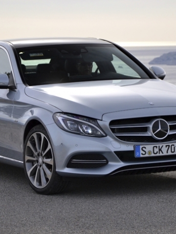 Silver Mercedes-Benz Luxury Car